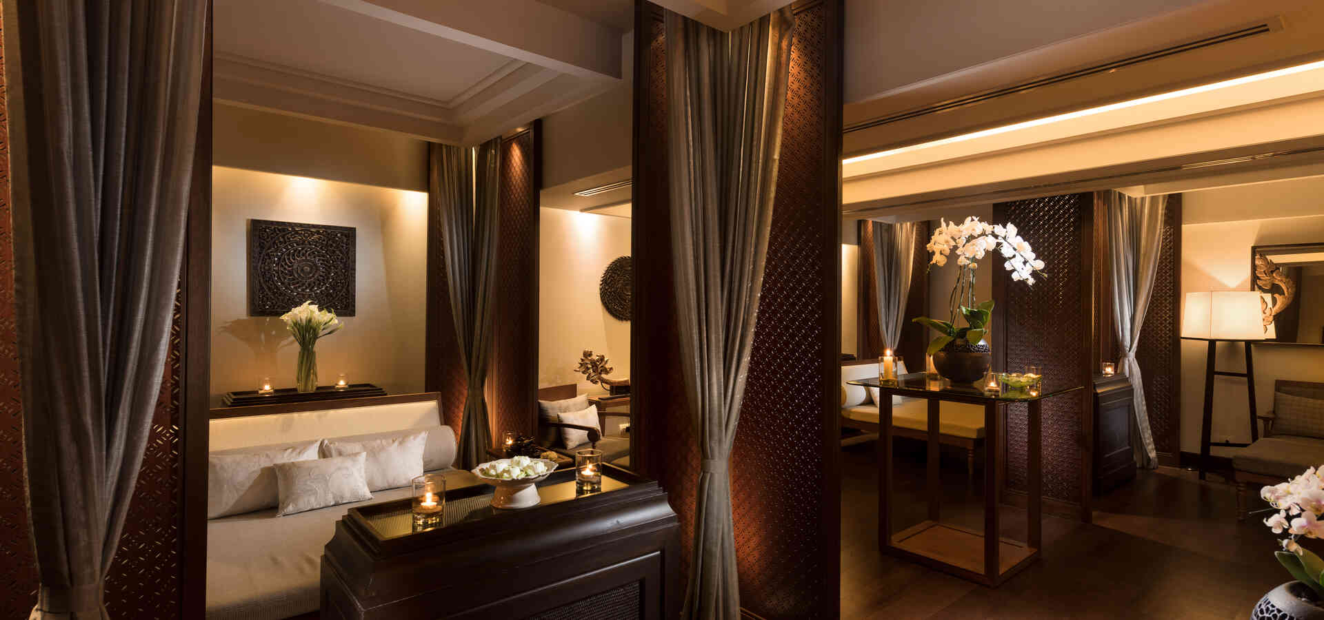 phuket | Anantara Layan Phuket Resort Spa Inetrior Relaxation Room and Team Member Sitecore 1920x900 1920x900 1