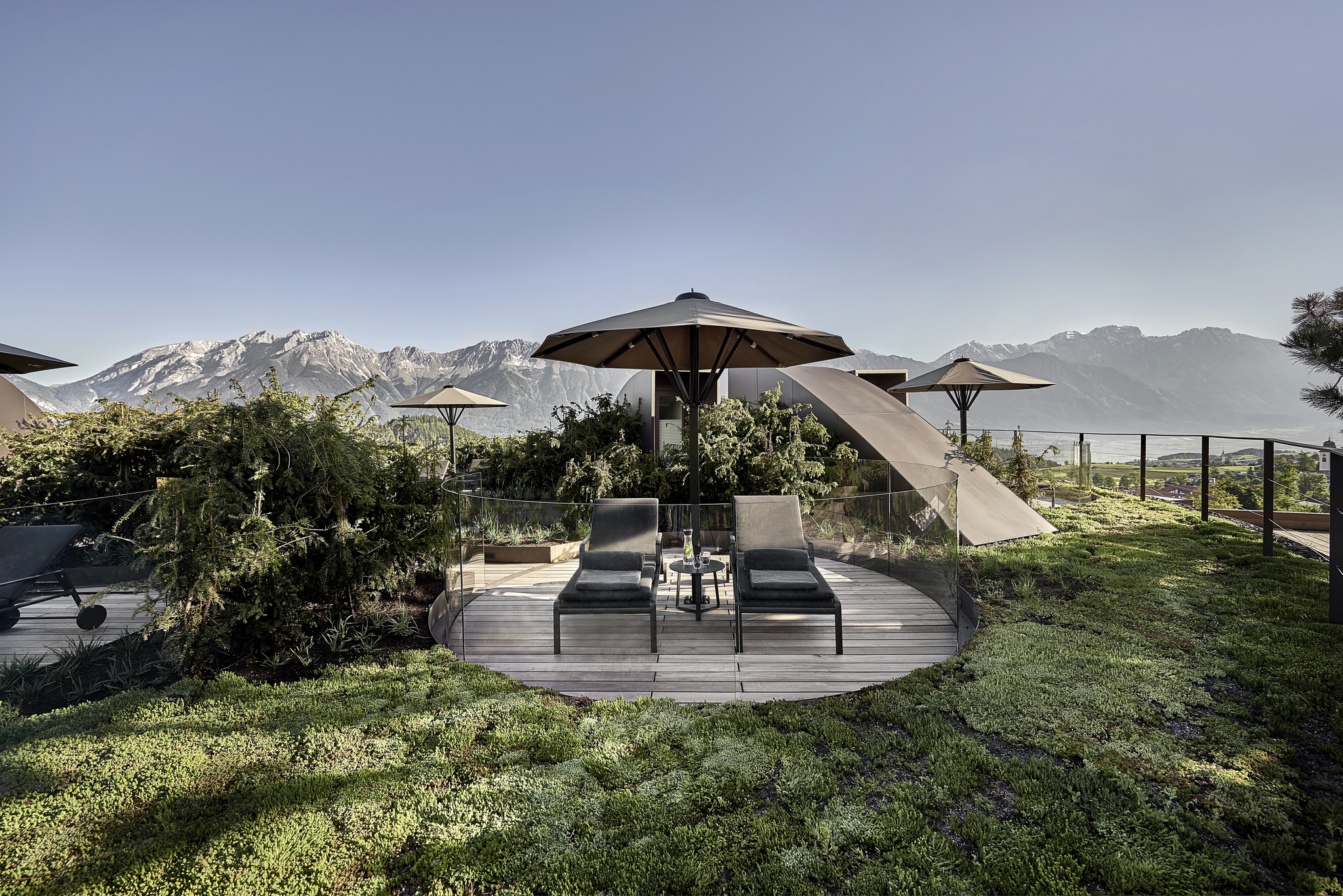 Lans | E99143C9 F64C 4BE2 A8F8 BFB1A9D2AEF2