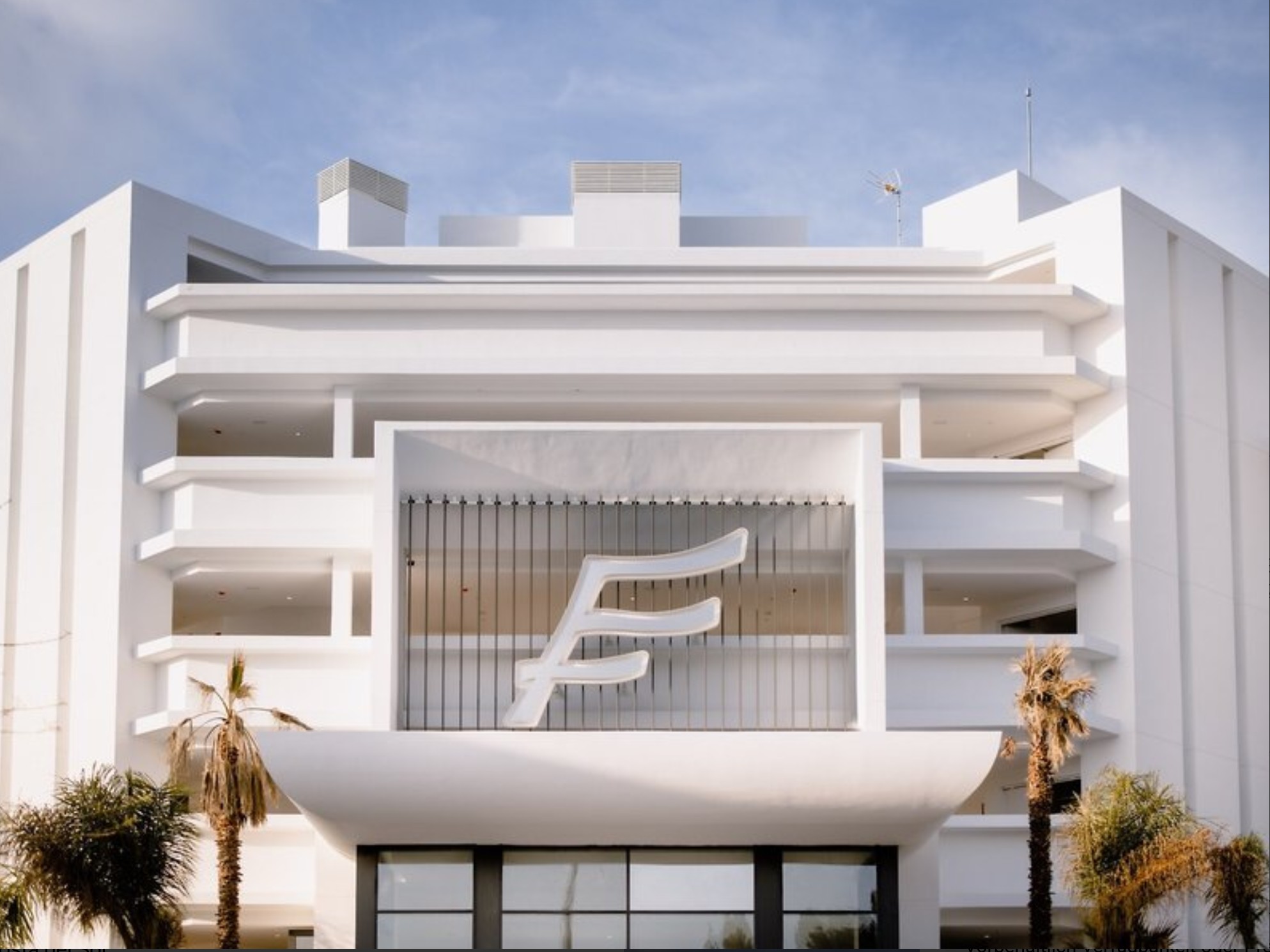 Longevity Angebote | The Flag