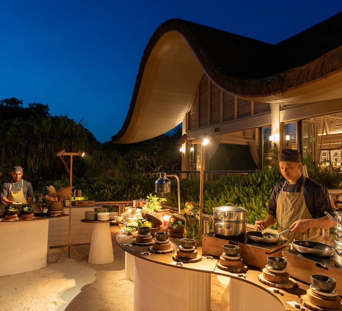 joali being | longevity reiasen JOALI BEING FLOW Indian Ocean Buffet