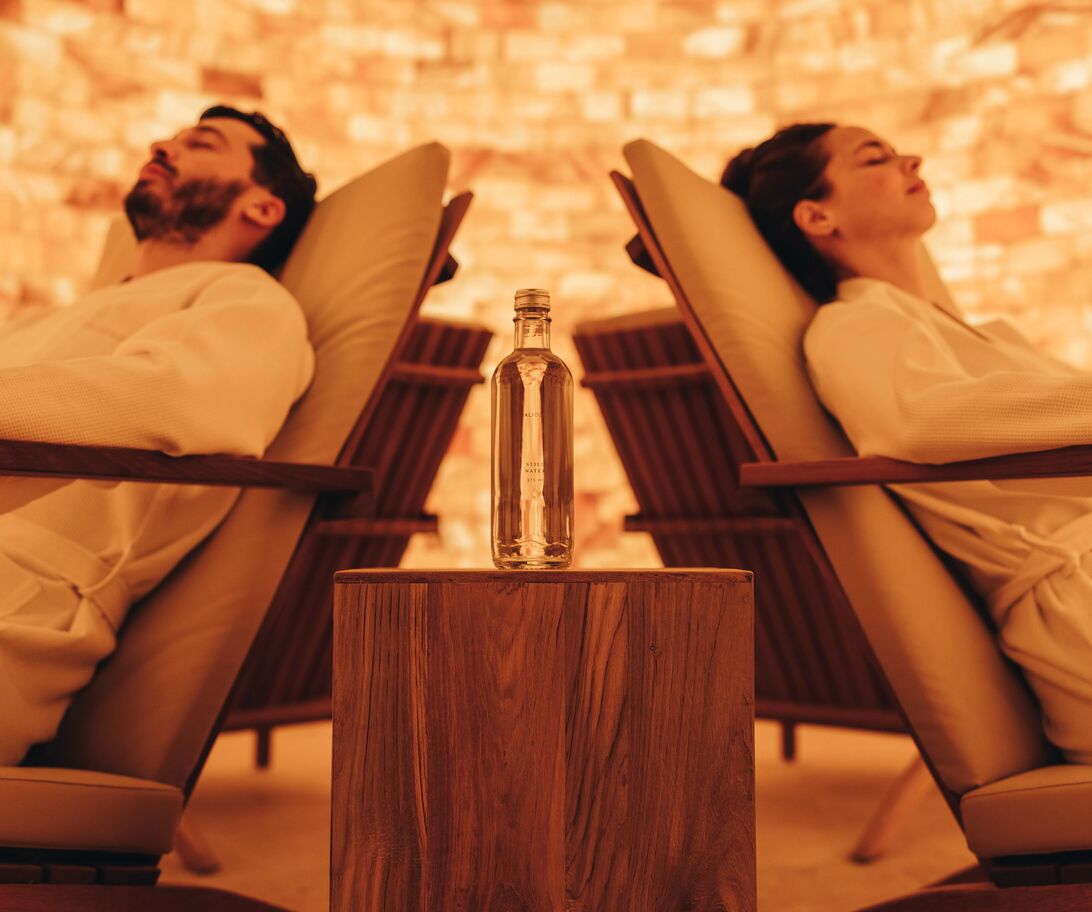 Joali Being | longevity reiasen JOALI BEING Wellbeing KAASHI Salt Room Lifestyle 17 16 9