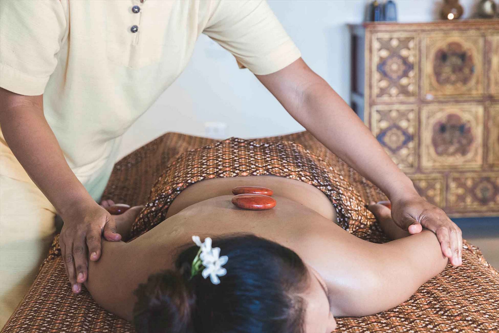 Longevity Travel massage