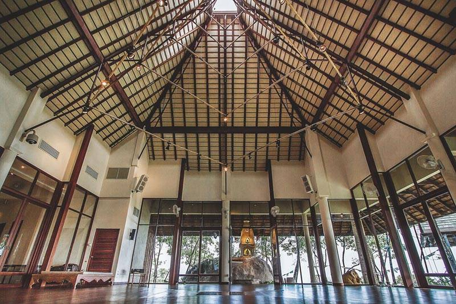 Longevity Travel Yantra Hall Meditation Class Thailand