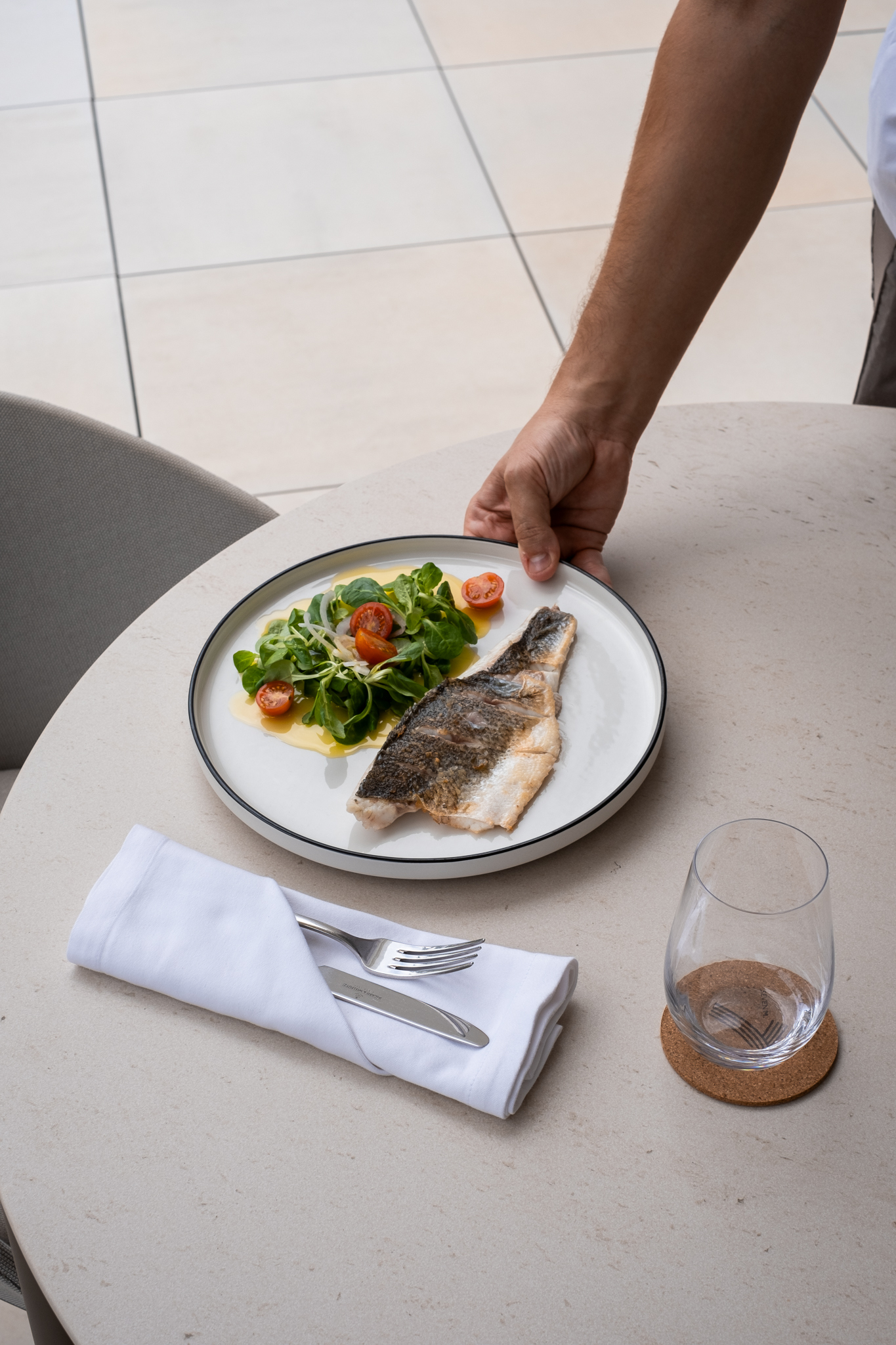 the flag | the flag hotel serviced apartments costa del sol restaurant sevenm web 213